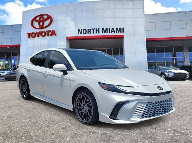 2025 Toyota Camry XSE — Sedan — 5 mi — Miami, FL