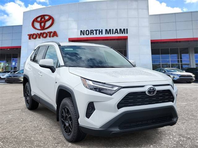 2024 Toyota RAV4 XLE — SUV — 9 mi — Miami, FL