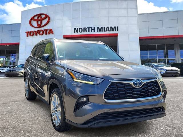 2023 Toyota Highlander Hybrid Limited — SUV — 101,353 mi — Miami, FL