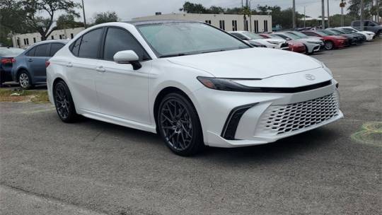 2025 Toyota Camry XSE — Sedan — 5 mi — Miami, FL