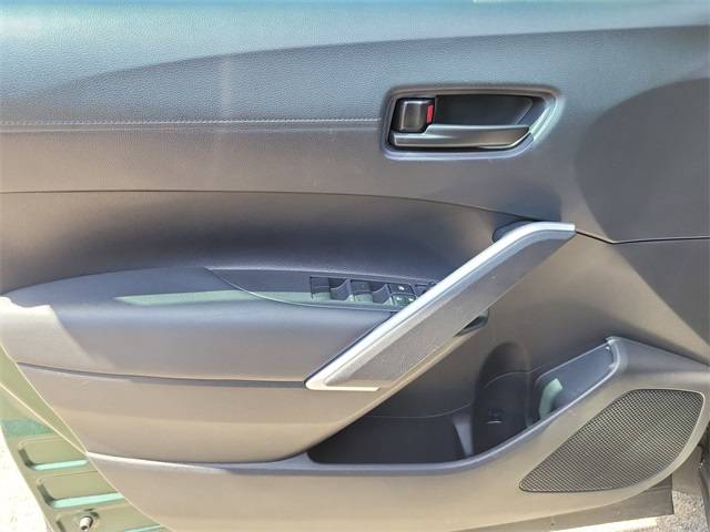 2024 Toyota Corolla Cross LE — SUV — 26,116 mi — Miami, FL