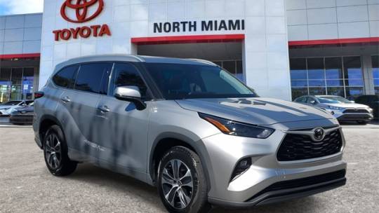 2022 Toyota Highlander XLE — SUV — 33,554 mi — Miami, FL