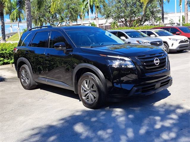 2024 Nissan Pathfinder SV — SUV — 22,196 mi — Miami, FL
