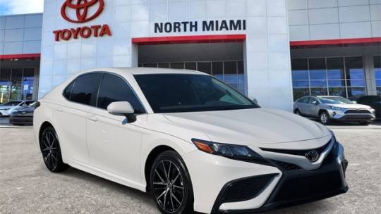 2022 Toyota Camry SE — Sedan — 35,328 mi — Miami, FL
