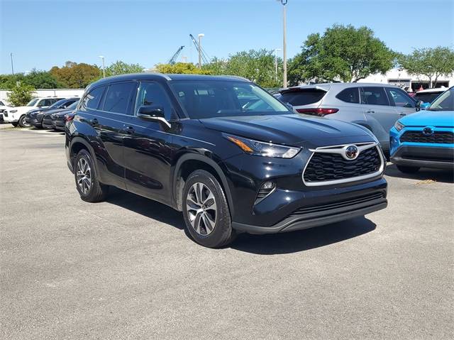2022 Toyota Highlander XLE — SUV — 56,779 mi — Miami, FL