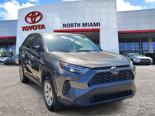 2024 Toyota RAV4 LE — SUV — 21,265 mi — Miami, FL