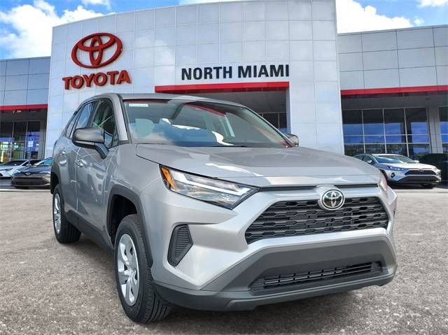 2025 Toyota RAV4 LE — SUV — 5 mi — Miami, FL
