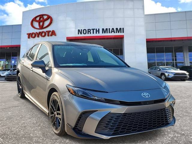 2025 Toyota Camry LE — Sedan — 11 mi — Miami, FL