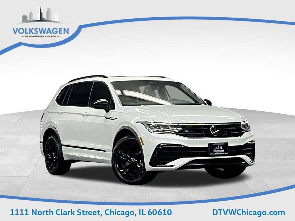 2023 Volkswagen Tiguan SE R-Line Black — SUV — 20,770 mi — Chicago, IL