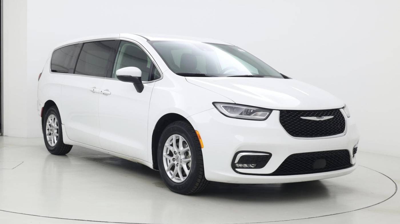 2023 Chrysler Pacifica Touring L — Minivan — 57,936 mi — Myrtle Beach, SC