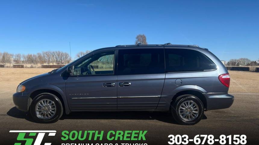2001 Chrysler Town and Country Limited