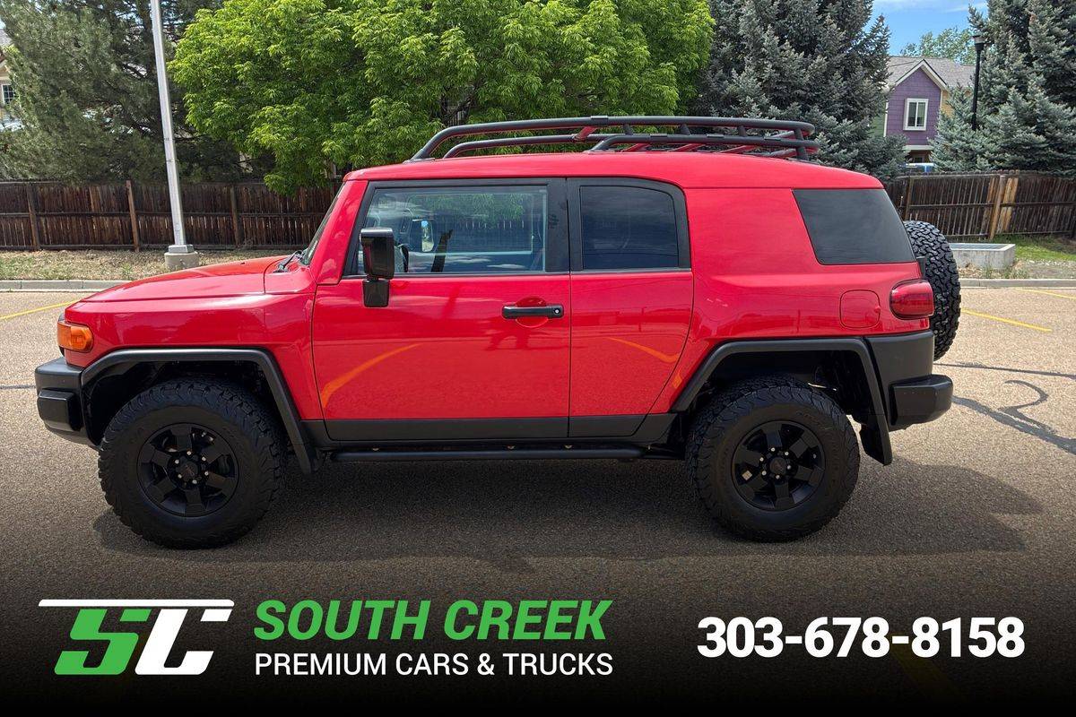 2012 Toyota FJ Cruiser Base