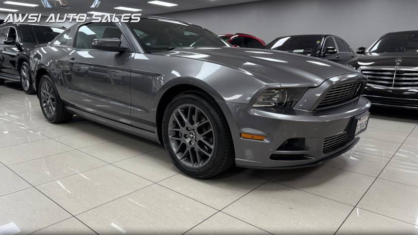 2013 Ford Mustang V6 — Coupe — 73,479 mi — Sacramento, CA