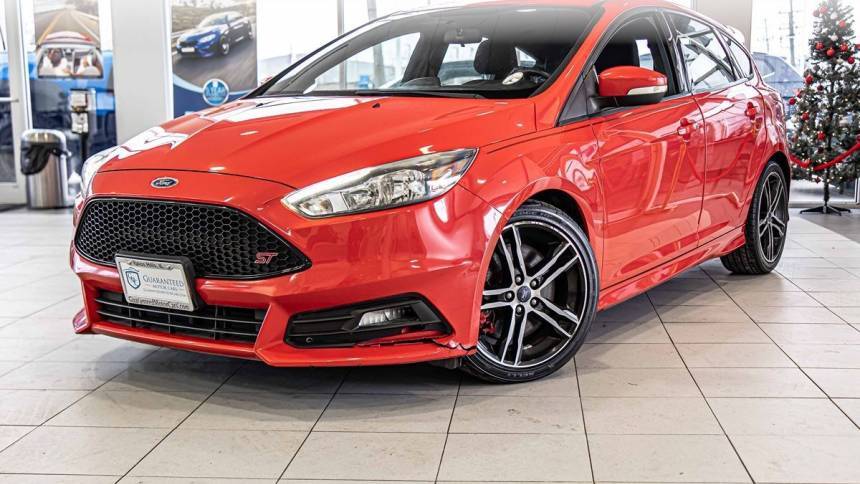 2017 Ford Focus ST — Hatchback — 42,139 mi — Palos Hills, IL