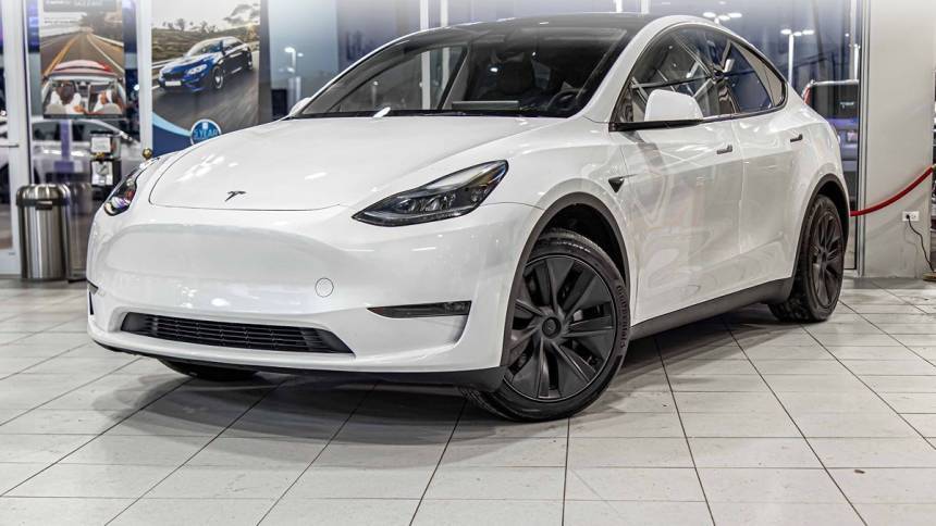 2024 Tesla Model Y Long Range — SUV — 7,314 mi — Palos Hills, IL