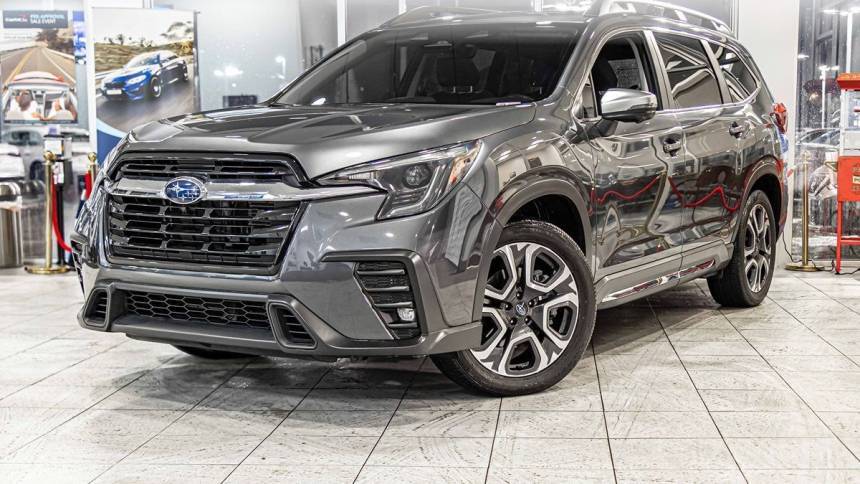2023 Subaru Ascent Limited — SUV — 30,760 mi — Palos Hills, IL