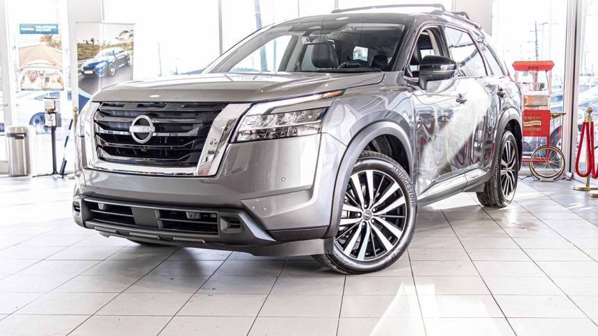 2024 Nissan Pathfinder Platinum — SUV — 14,340 mi — Palos Hills, IL