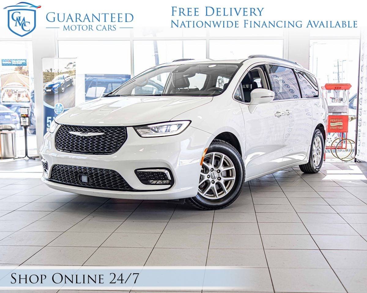 2022 Chrysler Pacifica Touring L — Minivan — 70,211 mi — Palos Hills, IL