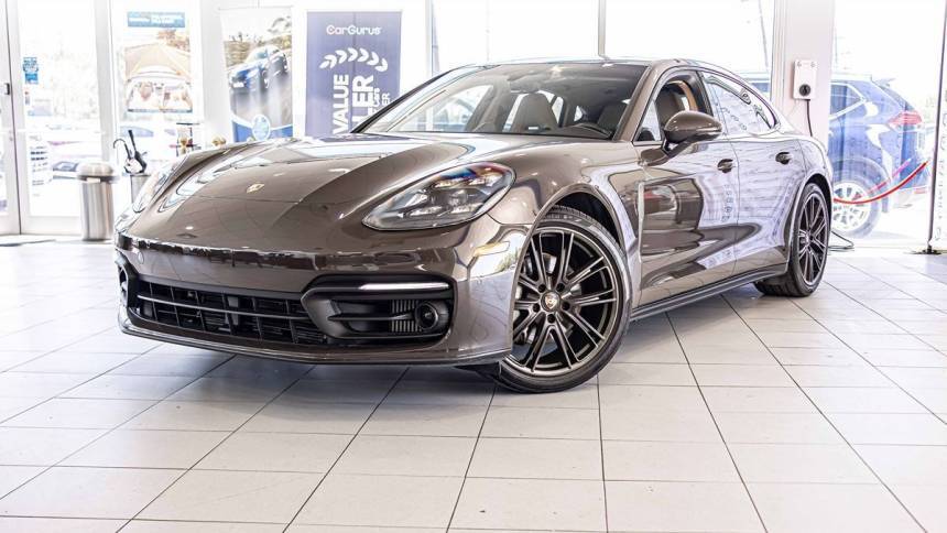 2023 Porsche Panamera 4 Platinum Edition