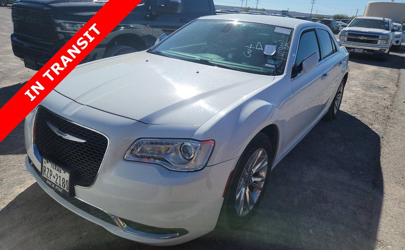 2020 Chrysler 300 Touring L — Sedan — 71,154 mi — Alvin, TX