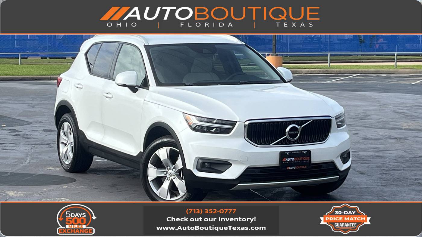 2021 Volvo XC40 Momentum