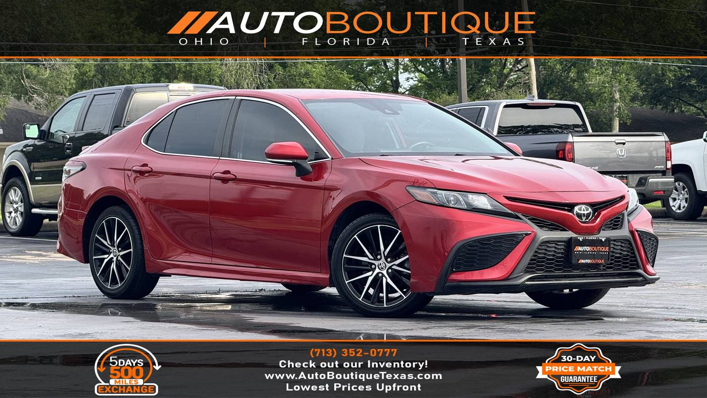 2022 Toyota Camry SE — Sedan — 40,599 mi — Alvin, TX