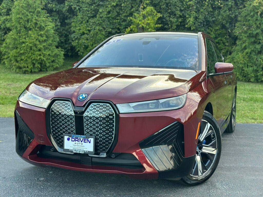 2023 BMW iX xDrive50 — SUV — 33,623 mi — Oak Forest, IL