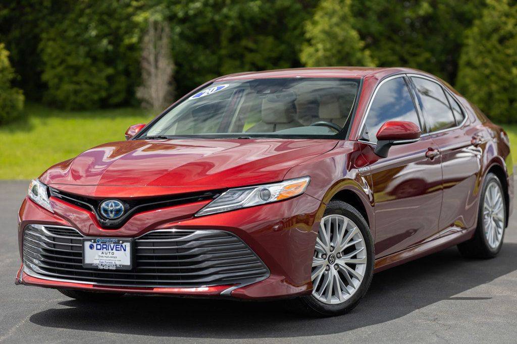 2020 Toyota Camry Hybrid XLE — Sedan — 48,697 mi — Oak Forest, IL