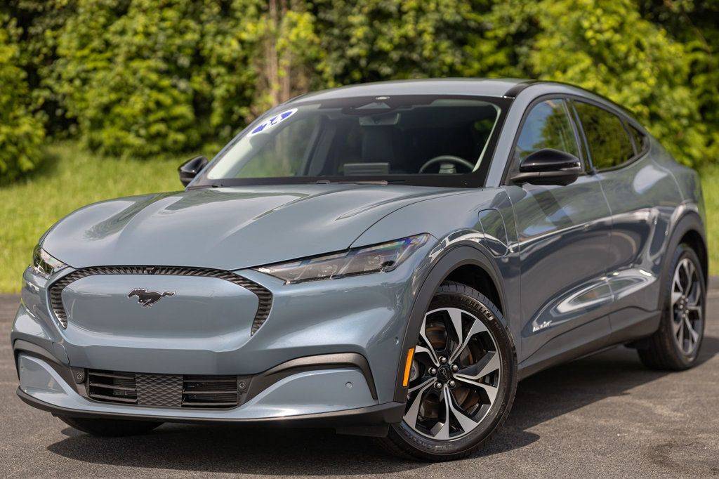 2024 Ford Mustang Mach-E Select — SUV — 5,639 mi — Oak Forest, IL