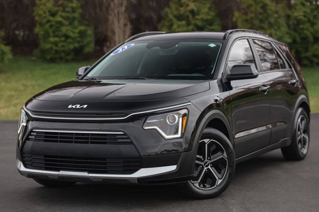 2023 Kia Niro Hybrid LX — SUV — 18,351 mi — Oak Forest, IL