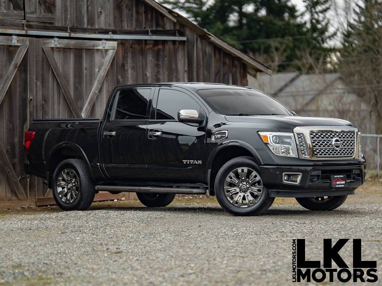 2017 Nissan Titan Platinum Reserve — Pickup Truck — 100,693 mi — Puyallup, WA