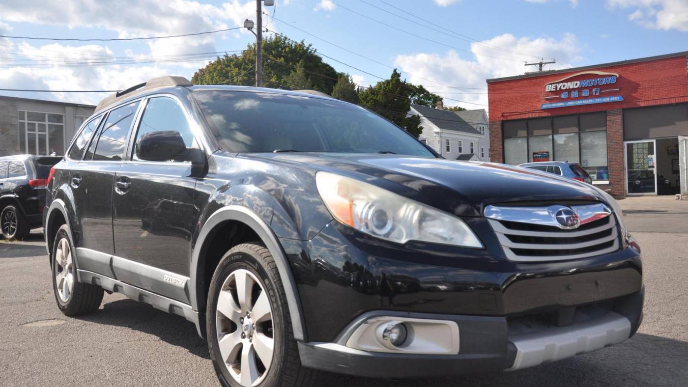 2012 Subaru Outback 2.5i Limited — SUV — 131,170 mi — Braintree, MA
