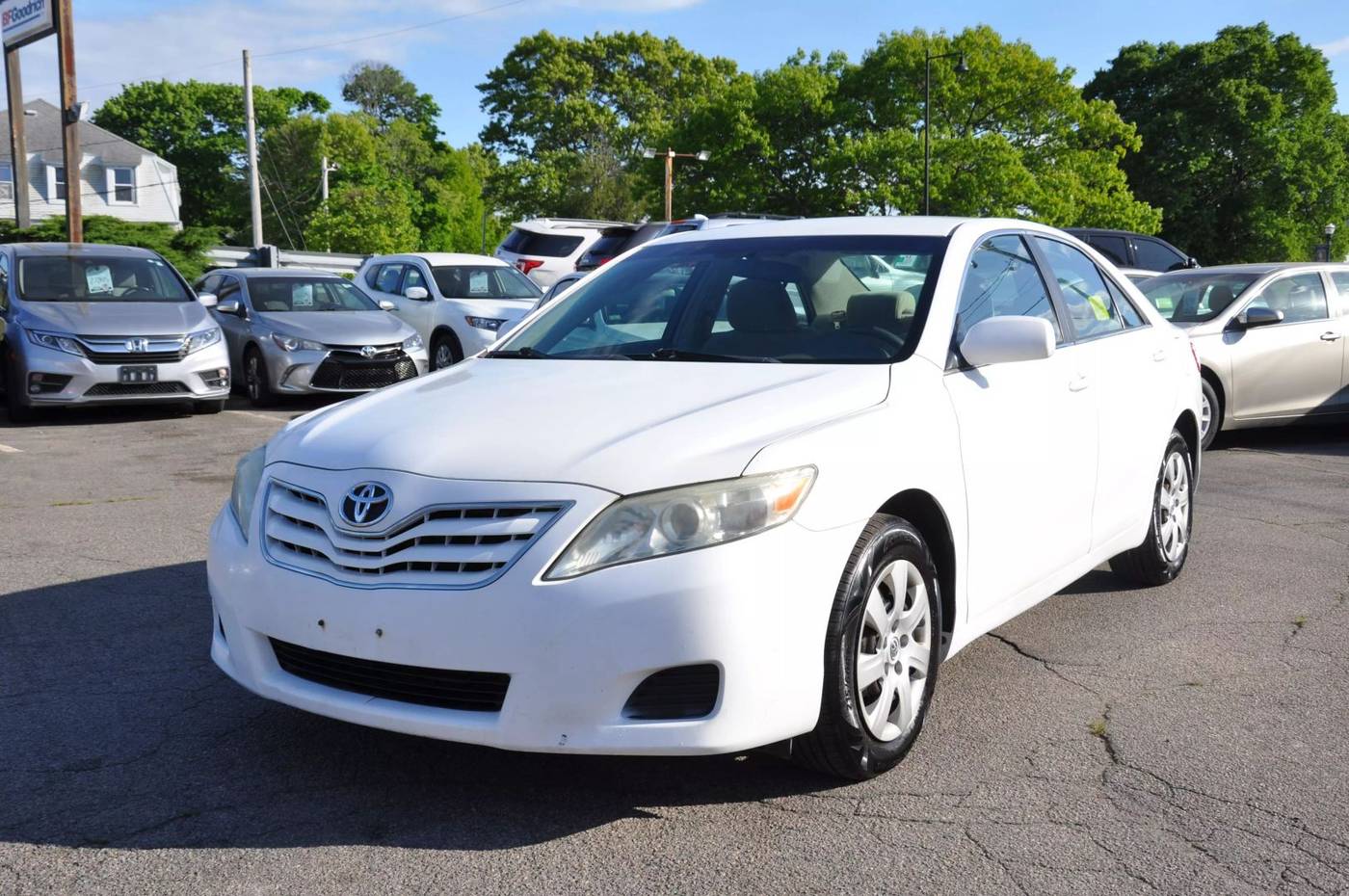 2011 Toyota Camry LE — Sedan — 109,528 mi — Braintree, MA