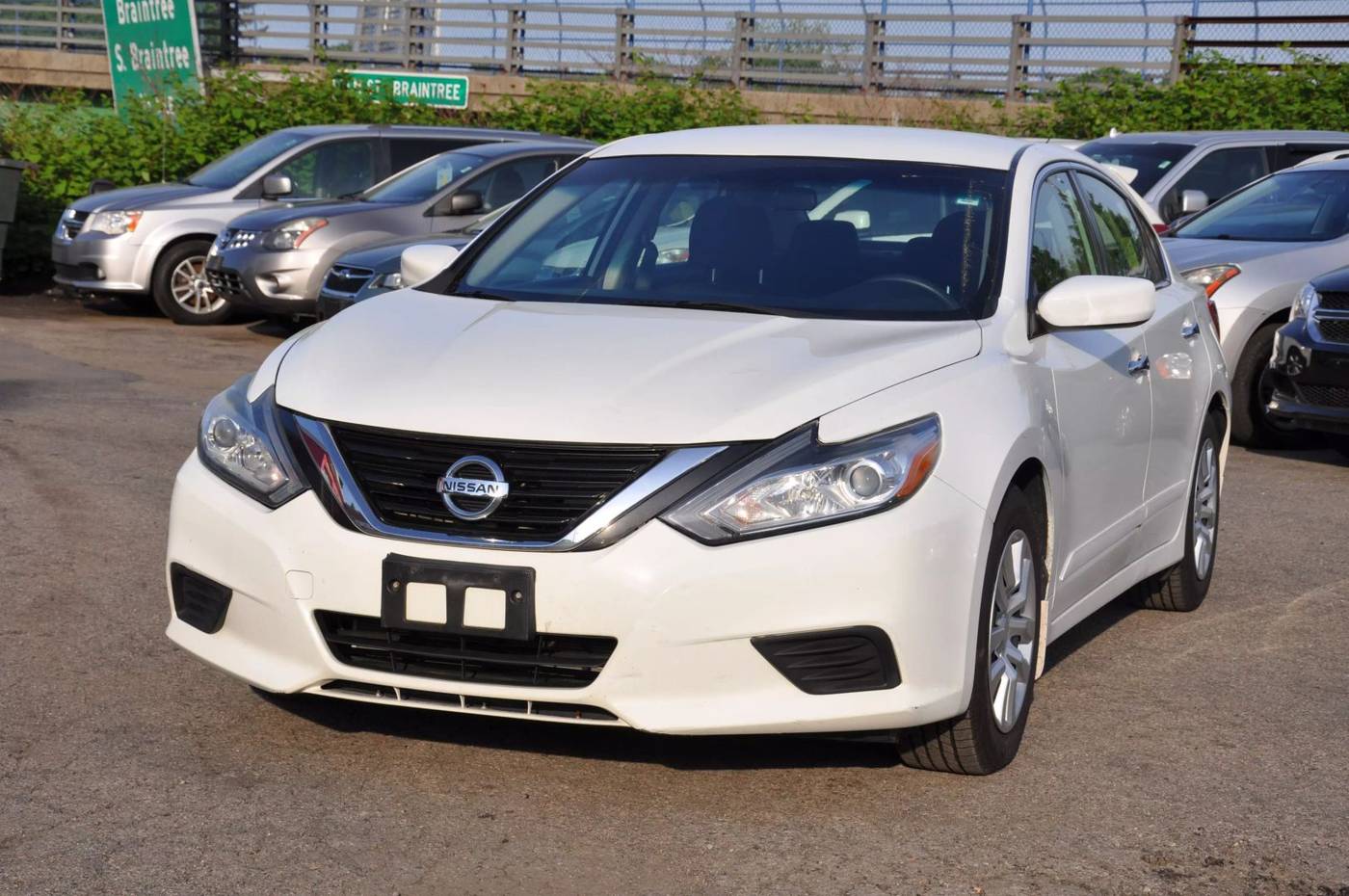 2017 Nissan Altima 2.5 S — Sedan — 101,538 mi — Braintree, MA