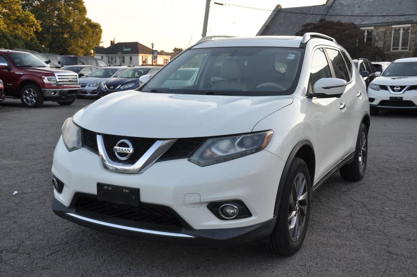 2016 Nissan Rogue SL — SUV — 105,488 mi — Braintree, MA