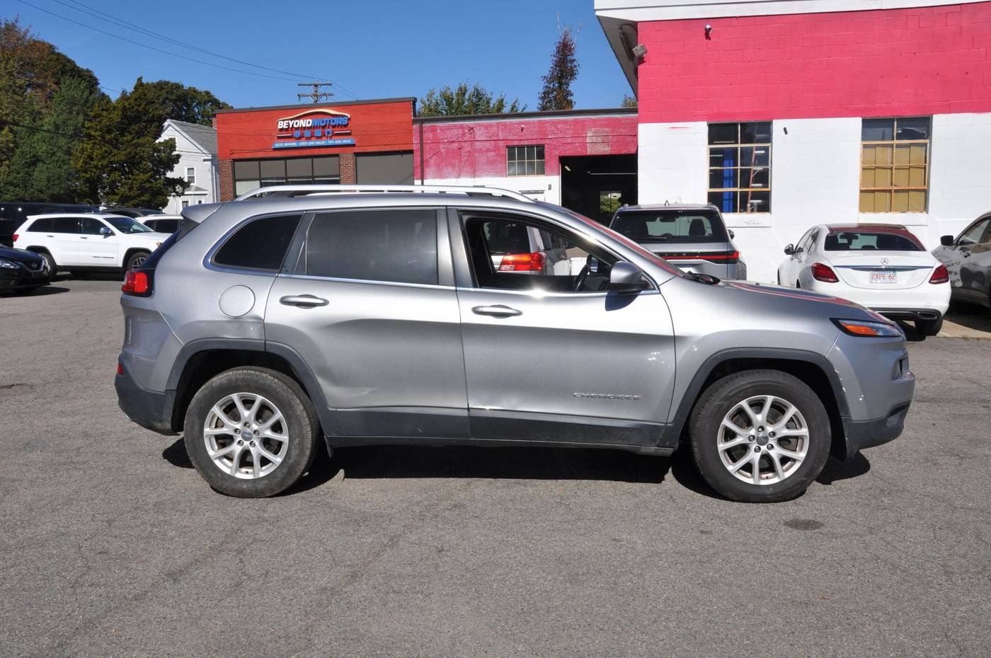 Thumbnail 4