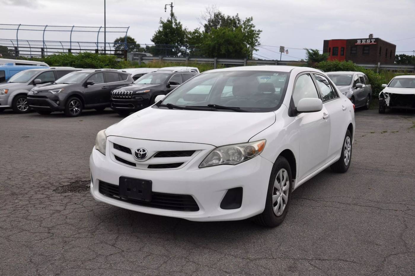 2011 Toyota Corolla LE — Sedan — 97,398 mi — Braintree, MA