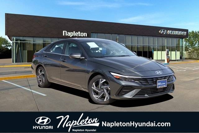 2024 Hyundai Elantra SEL — Sedan — 6,452 mi — Hazelwood, MO