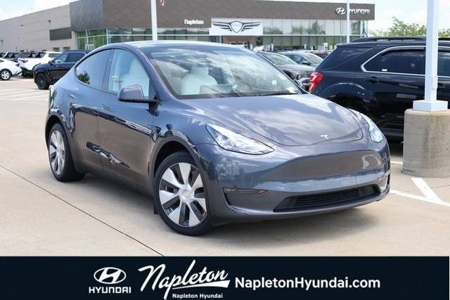 2023 Tesla Model Y Long Range — SUV — 29,523 mi — Hazelwood, MO
