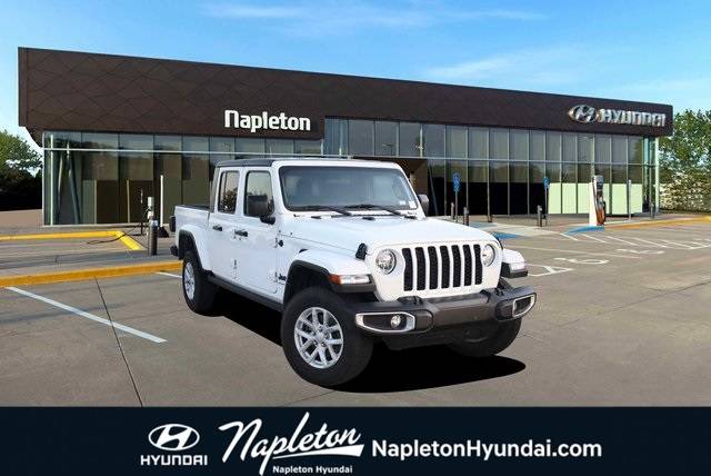 2023 Jeep Gladiator Sport S — Pickup Truck — 57,654 mi — Hazelwood, MO