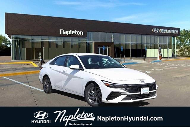 2024 Hyundai Elantra SEL — Sedan — 7,607 mi — Hazelwood, MO