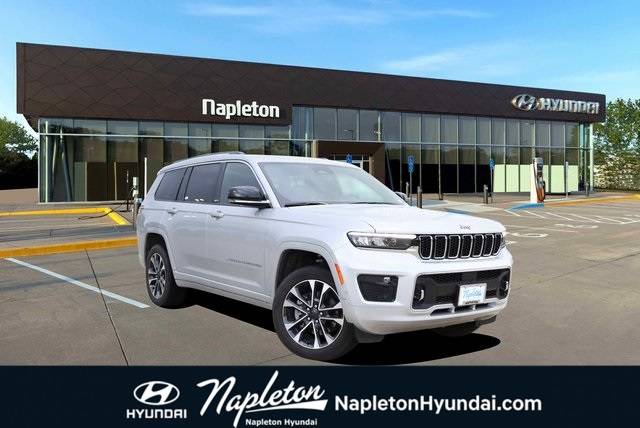 2023 Jeep Grand Cherokee Overland — SUV — 31,676 mi — Hazelwood, MO