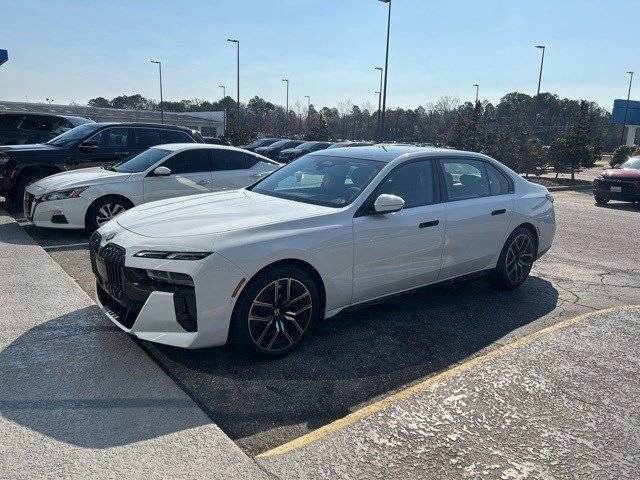 2025 BMW 7 Series 740i — Sedan — 324 mi — Columbus, GA
