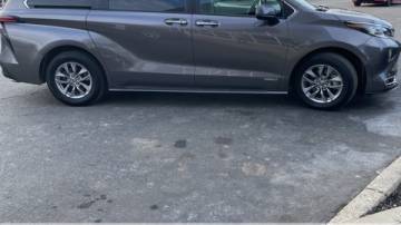 2021 Toyota Sienna XLE — Minivan — 78,155 mi — Plainfield, IN