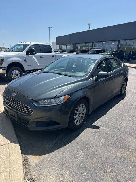 2015 Ford Fusion S — Sedan — 273,822 mi — Plainfield, IN
