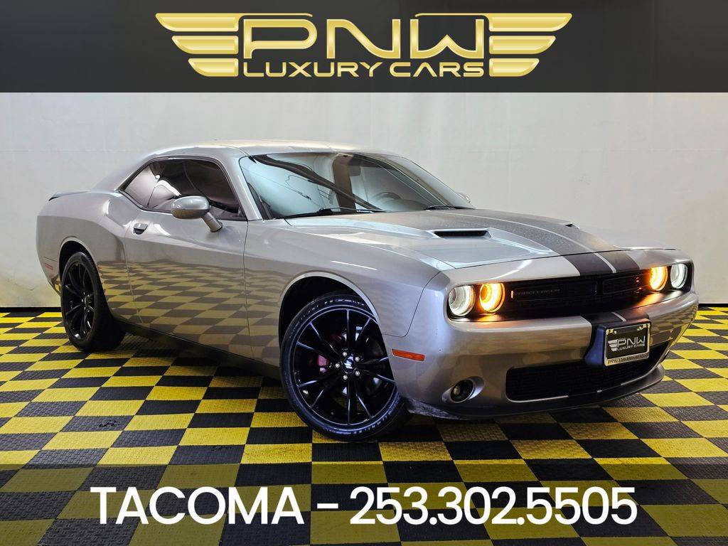 2017 Dodge Challenger SXT