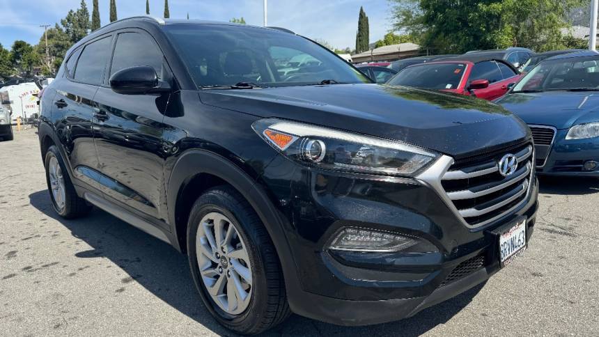 2017 Hyundai Tucson SE — SUV — 140,811 mi — La Crescenta, CA