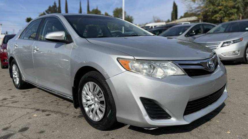 2012 Toyota Camry Hybrid LE — Sedan — 156,271 mi — La Crescenta, CA