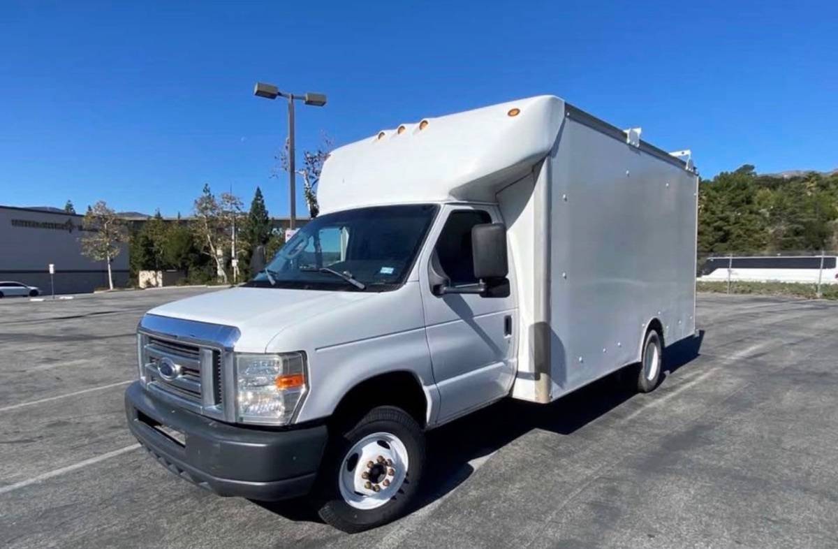 2013 Ford Econoline Commercial Cutaway E-450