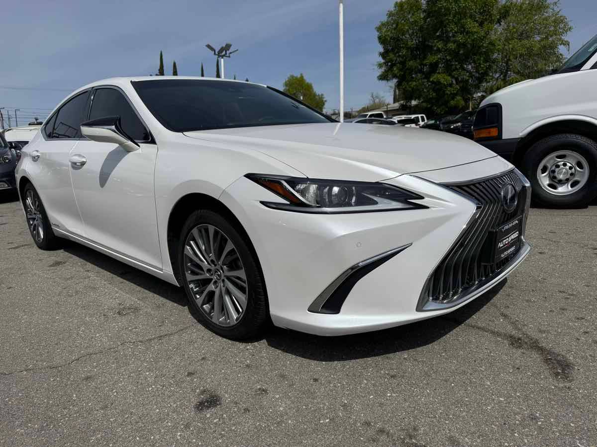 2021 Lexus ES ES 300h — Sedan — 60,561 mi — La Crescenta, CA